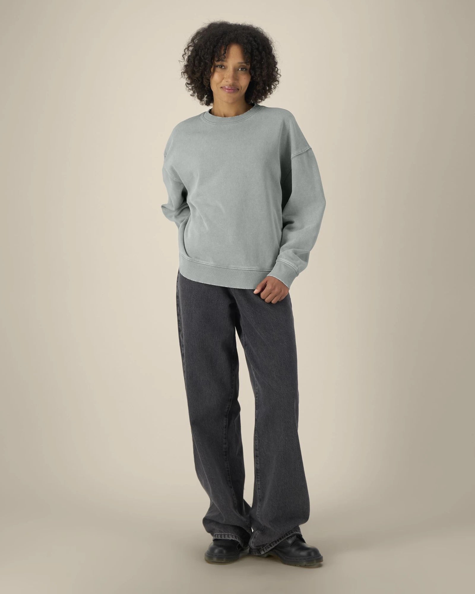 Sweater met ronde hals van biologisch katoen Stanley/Stella Radder 2.0 te personaliseren - G. Dyed Misty Grey